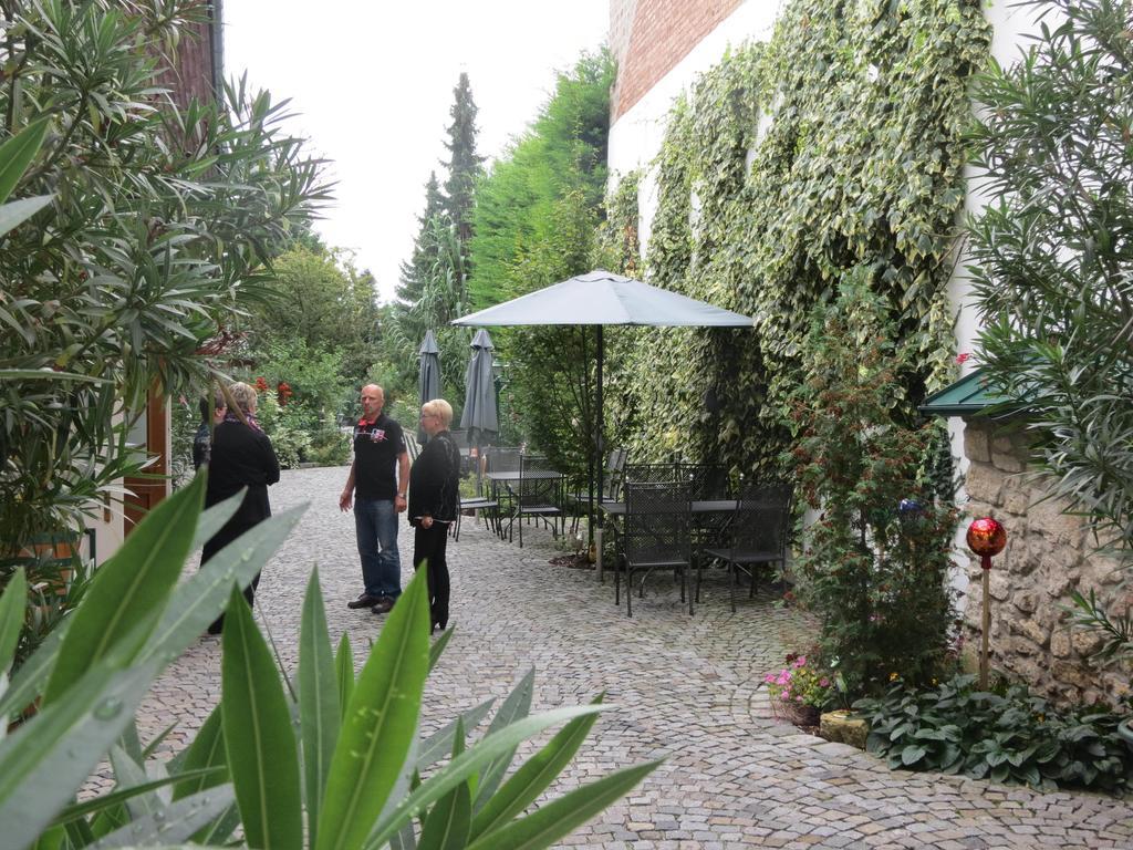 Gartenpension Fischl Mörbisch am See Exteriör bild